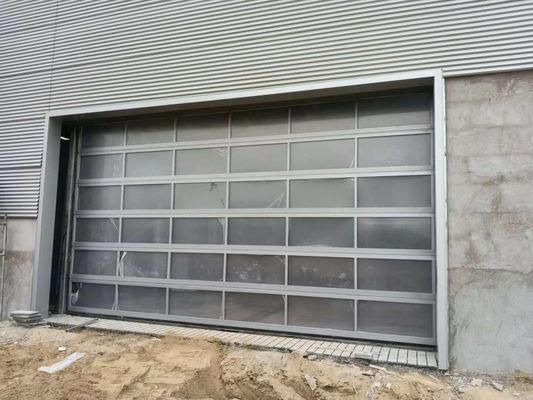 Porte di vetro di alluminio su misura del garage - soluzione totale per i progetti trasparenti