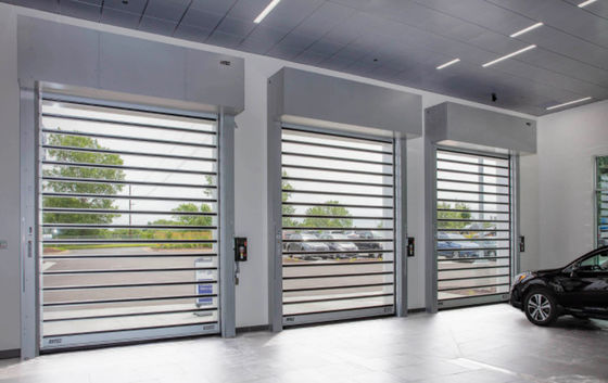 0.8m/S Porta a spirale ad alta velocità con sistema di sicurezza Sensore fotoelettrico Isolato velocemente