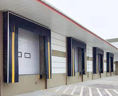 Rifugio a stagno gonfiabile con facile installazione eccellente resistenza ai raggi UV / alle intemperie Porta di deposito freddo per alimenti