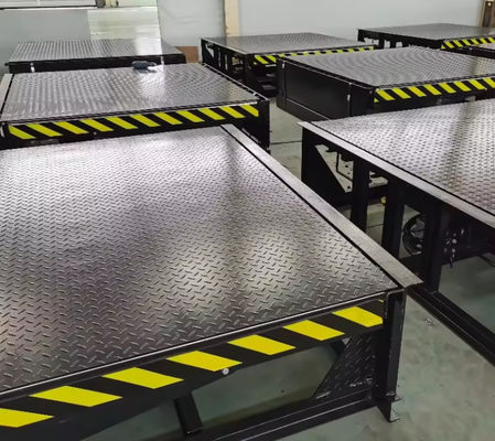 Livellatore elettrico di docking personalizzabile con caratteristiche di sicurezza sull'installazione in loco