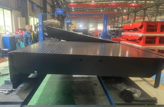 Smart Loading Dock Leveler con lunghezza del labbro personalizzabile e caratteristiche di sicurezza Container Loading Platform Mechanical