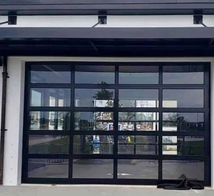 Moderne vetro di alluminio seczionale porta del garage di sicurezza con design sezionale elegante