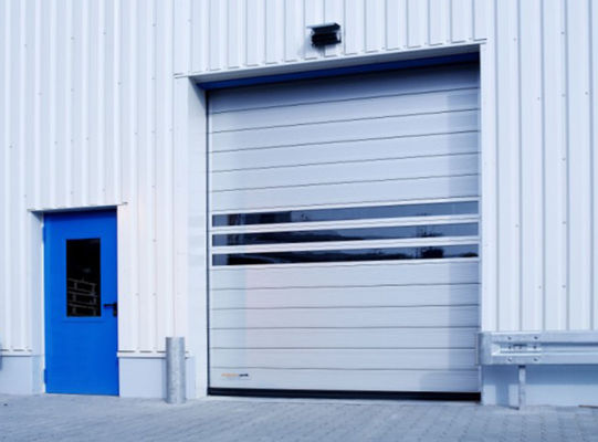 velocità veloce Porta a spirale in alluminio Sensore di sicurezza PLC Controllo 0,75KW Motore Porta di sollevamento industriale