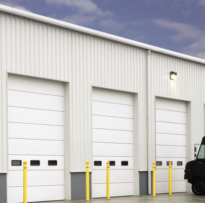 50 mm-80 mm Isolato Porte di garage sezionali in acciaio bianco con soglia in alluminio o vinile