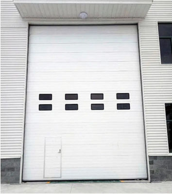 Porte sezionali commerciali di soglia in alluminio o vinile con spessore di 50 mm-80 mm e isolamento in schiuma di poliuretano