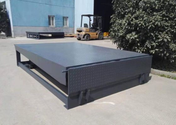 Finitura galvanizzata laboratorio di magazzino personalizzato piattaforma di docking automatica piattaforma di docking porta livellatori con fonte di alimentazione idraulica