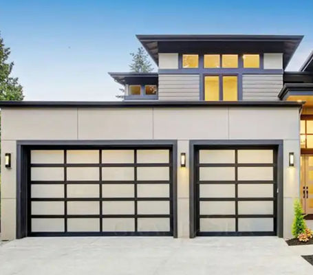 Facile installazione Idroreflessibilità Classe 3 Vetro trasparente Porta di garage sezionale Moderno design Rivestimento in polvere