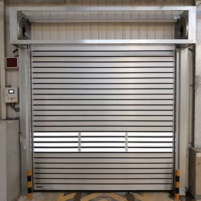 Porta di magazzino seczionale di alluminio isolato moderno garaggio industriale controllo remoto automatico in stile aperto finito