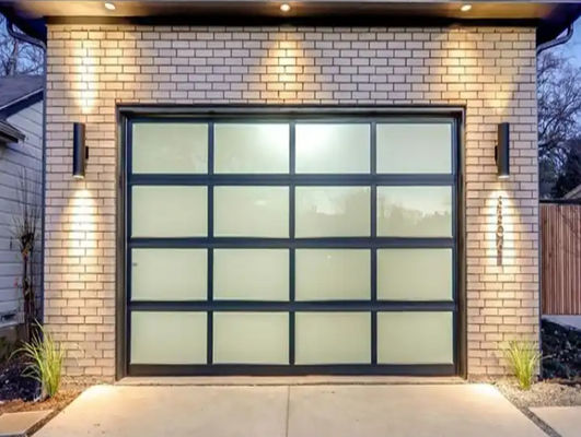 Isolamento acustico Idrorecchiabilità Classe 3 Porta di garage trasparente Porta di garage di vetro sezionale con personalizzazione su ordinazione