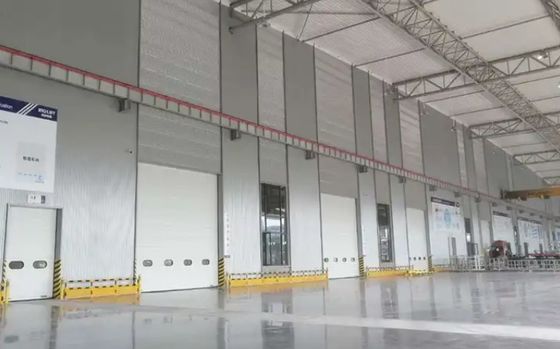 Porta di sollevamento industriale automatica di stazione di pompieri