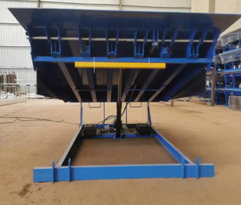 Dock Door Levelers Workshop Automatic Dock Plate 25000-40000LBS Design sicuro Meccanica ad alte prestazioni elettrica idraulica carico flessibile