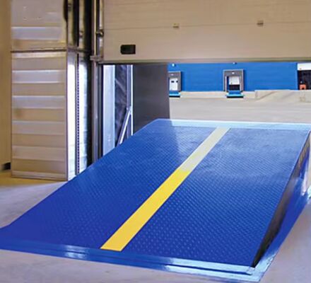 Piattaforma personalizzabile per motori elettrici, sollevatore a forbice, officina verticale, piastra di attracco automatica, livellatori per porte di attracco per industrie edili