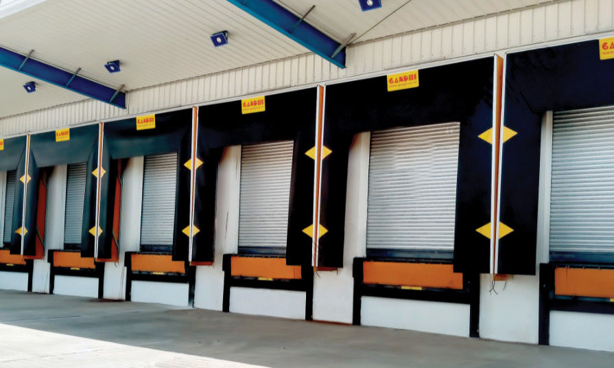 Portone di carico regolabile per autocarri di casa contenitore Dock in PVC