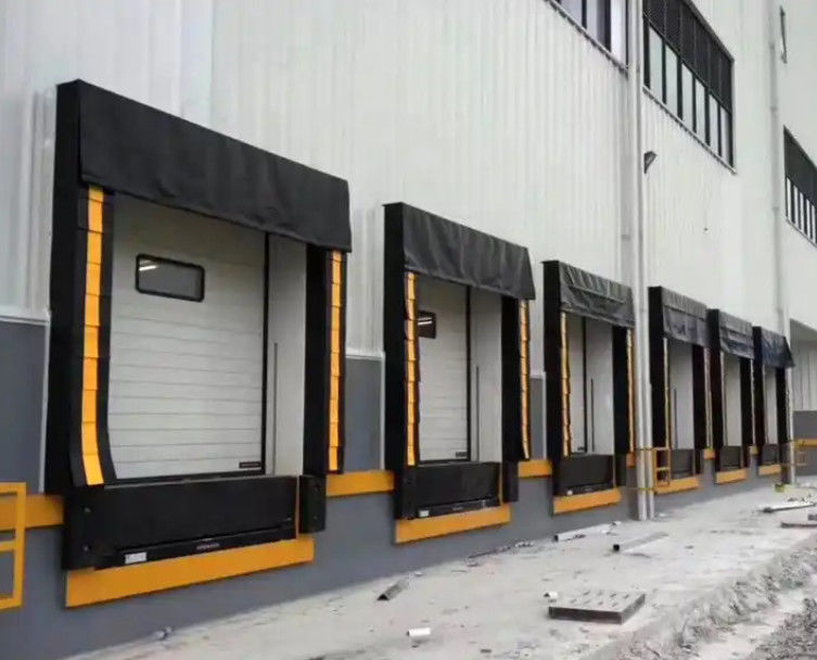 Protezione logistica elettrica ermetica dagli elementi Sistema di carico regolabile Portone del molo Rifugio PVC di plastica