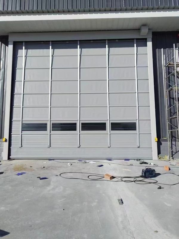 Sicurezza Design moderno Porta a rulli veloce con isolamento e bassa manutenzione Anticorrosione e resistente all'usura