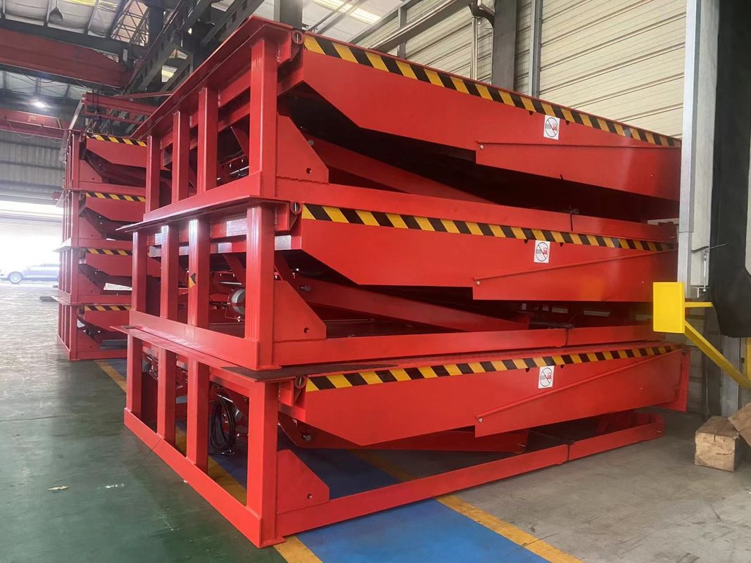 Altezza del ponte personalizzabile Livellatore meccanico di carico del molo 10 000-20 000 libbre Capacità con installazione in loco