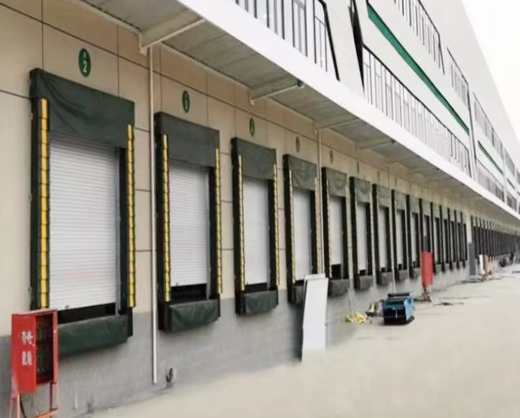 Rifugio per portiere a carico a colori personalizzati con facile installazione Rifugio per portiere a spugna di porta industriale Rifugio per portiere