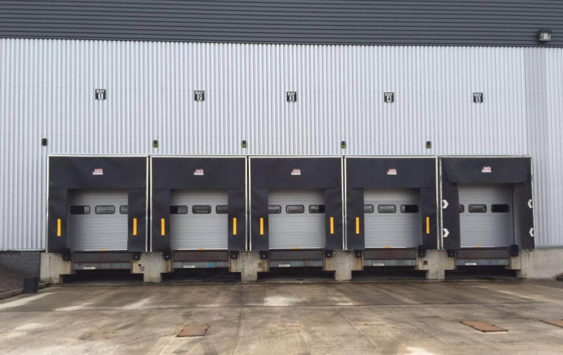 Moderno sistema di carico regolabile Dock Door Shelter Con PVC Materiale di gomma di plastica Meccanico Dock Shelter